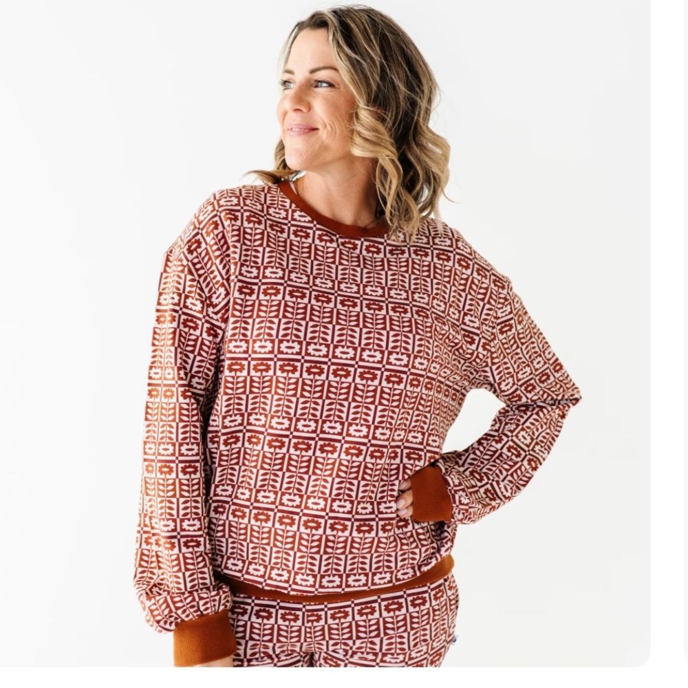 Wild woven women’s retro floral sweatshirt rust brown NWT XL‎